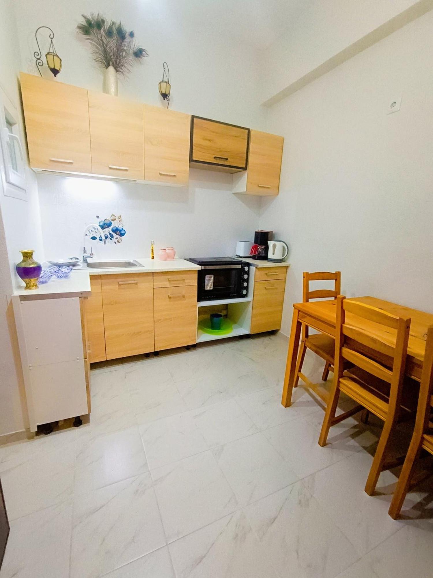 Cozy Apartment In Athene Buitenkant foto